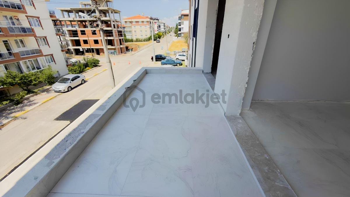 Cumhuriyet'te Sıfır 2+1 Ara Kat - 12
