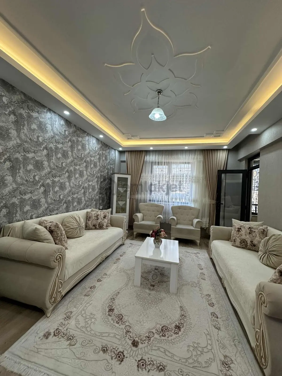 Beykent 1'de Satılık Ultra Lüks Giriş Kat Daire - 5