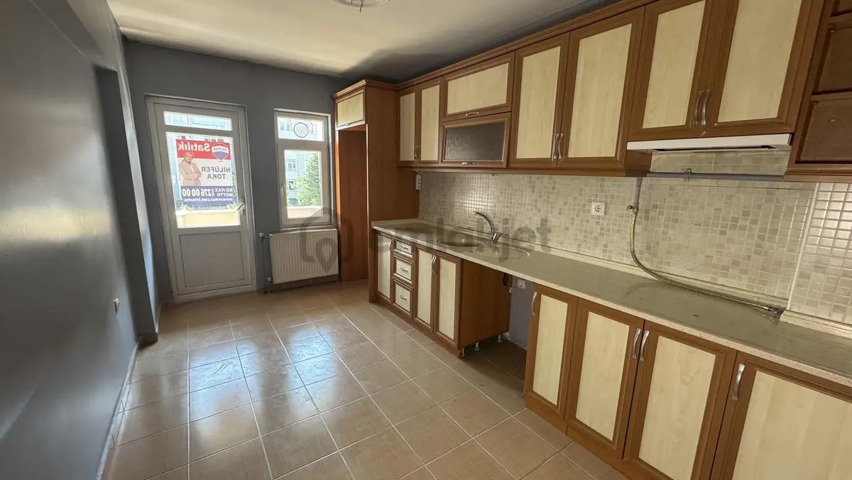 Remax Motto'dan Satılık 3+1 Daire - 24