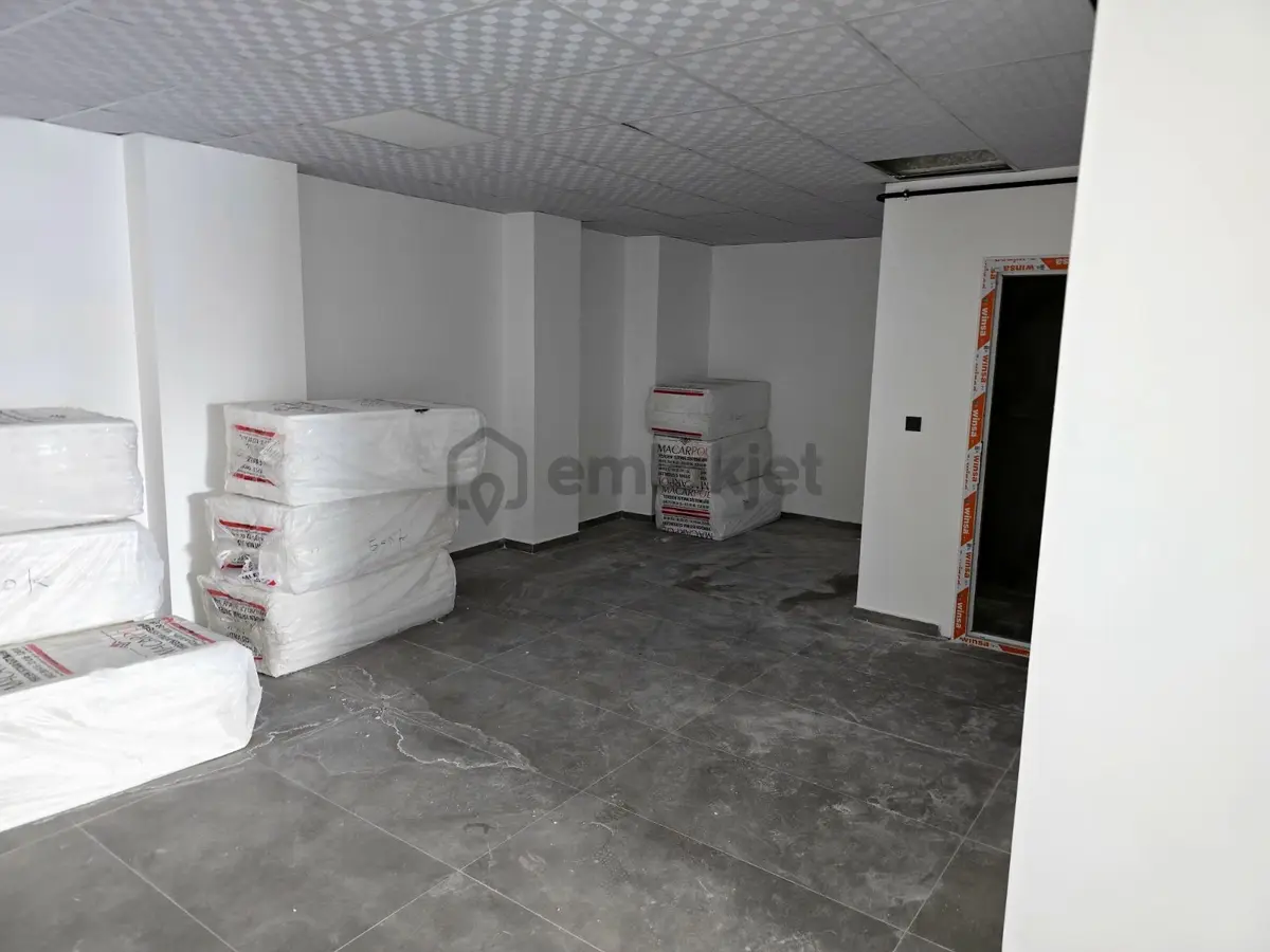Sivas Caddesi Üzeri Kiralık İş Yeri - 8