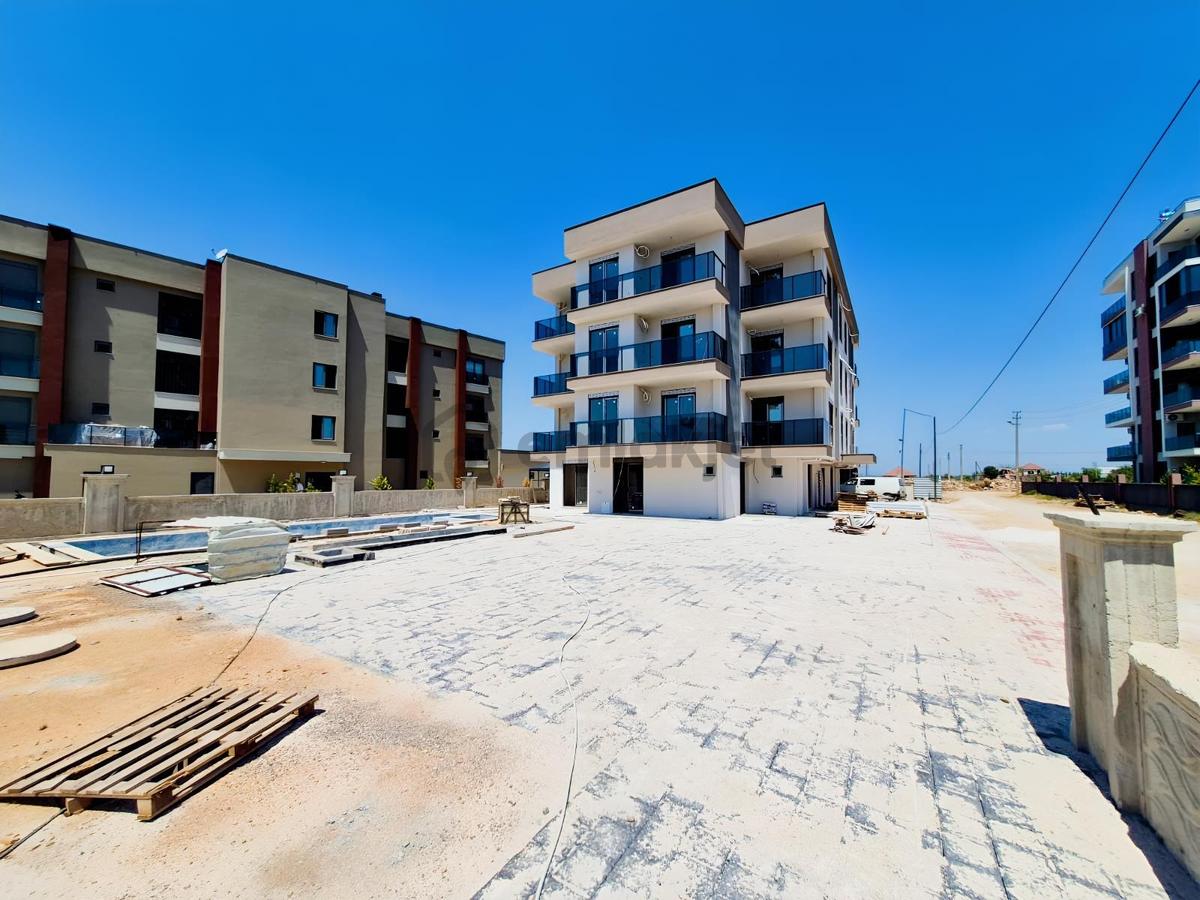 Altıntaşta Site İçerisinde Giriş Kat 1+1 Satılık Daire - 4