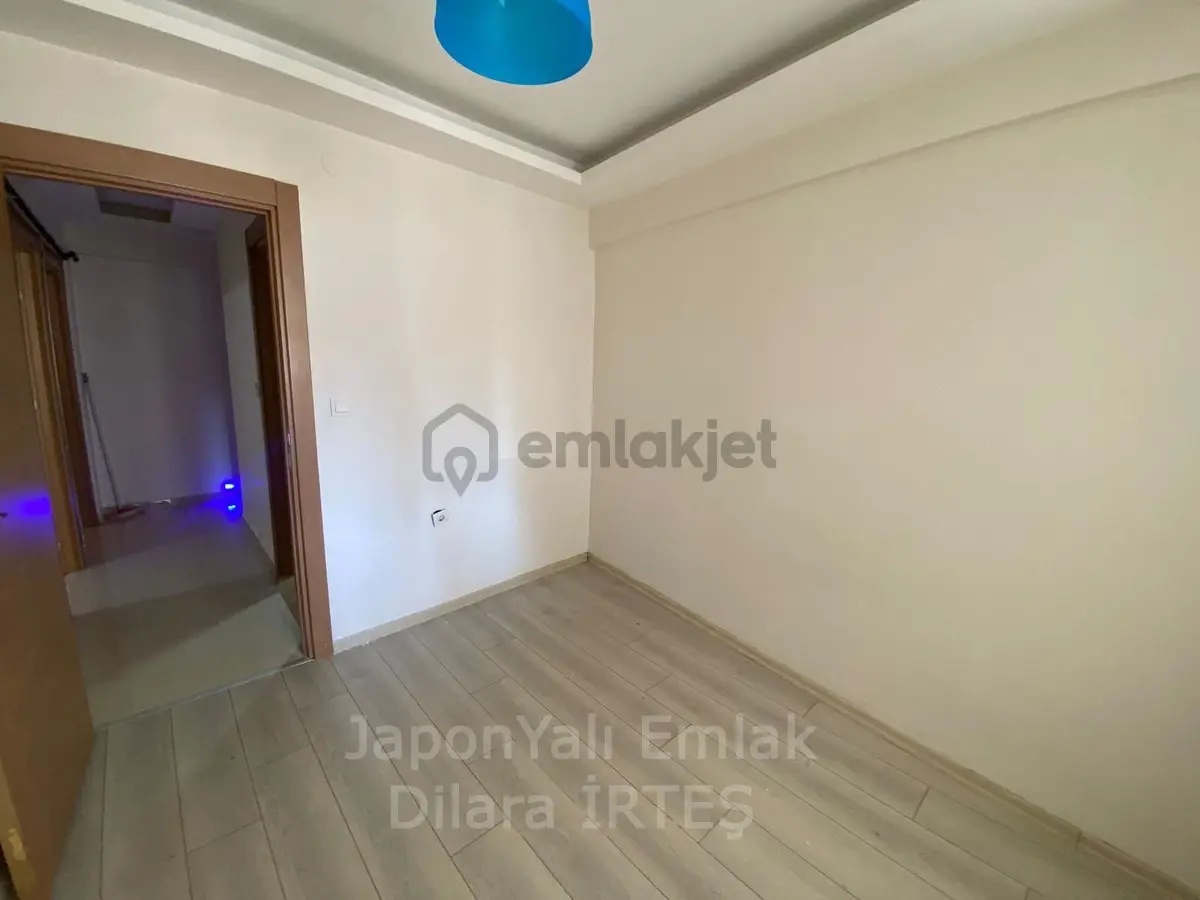 İzmir Karataşta Yeni Binada 2+1 Kiralık Daire - 24