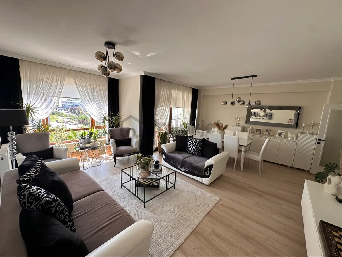Yeni Bağlıca'da Geniş Balkonlu Ve Bakımlı 4+1 Daire - 7