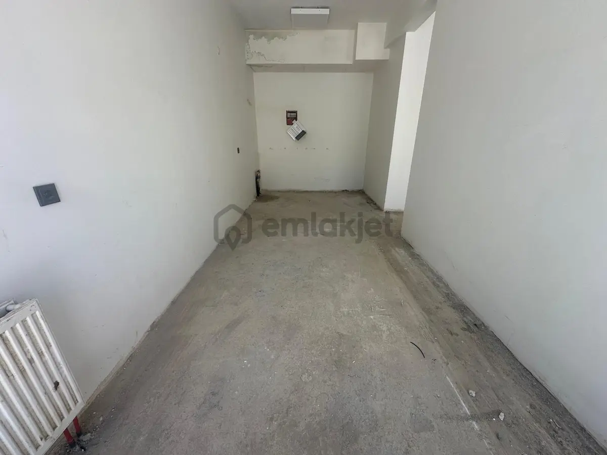Maltepe Toki Atışokulunda Kiralık Dükkan - 4