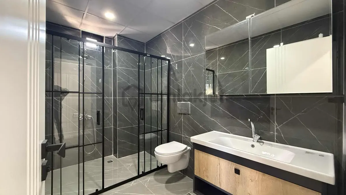 Becen Mah. 3.5+1 450 M2 Villa - 3