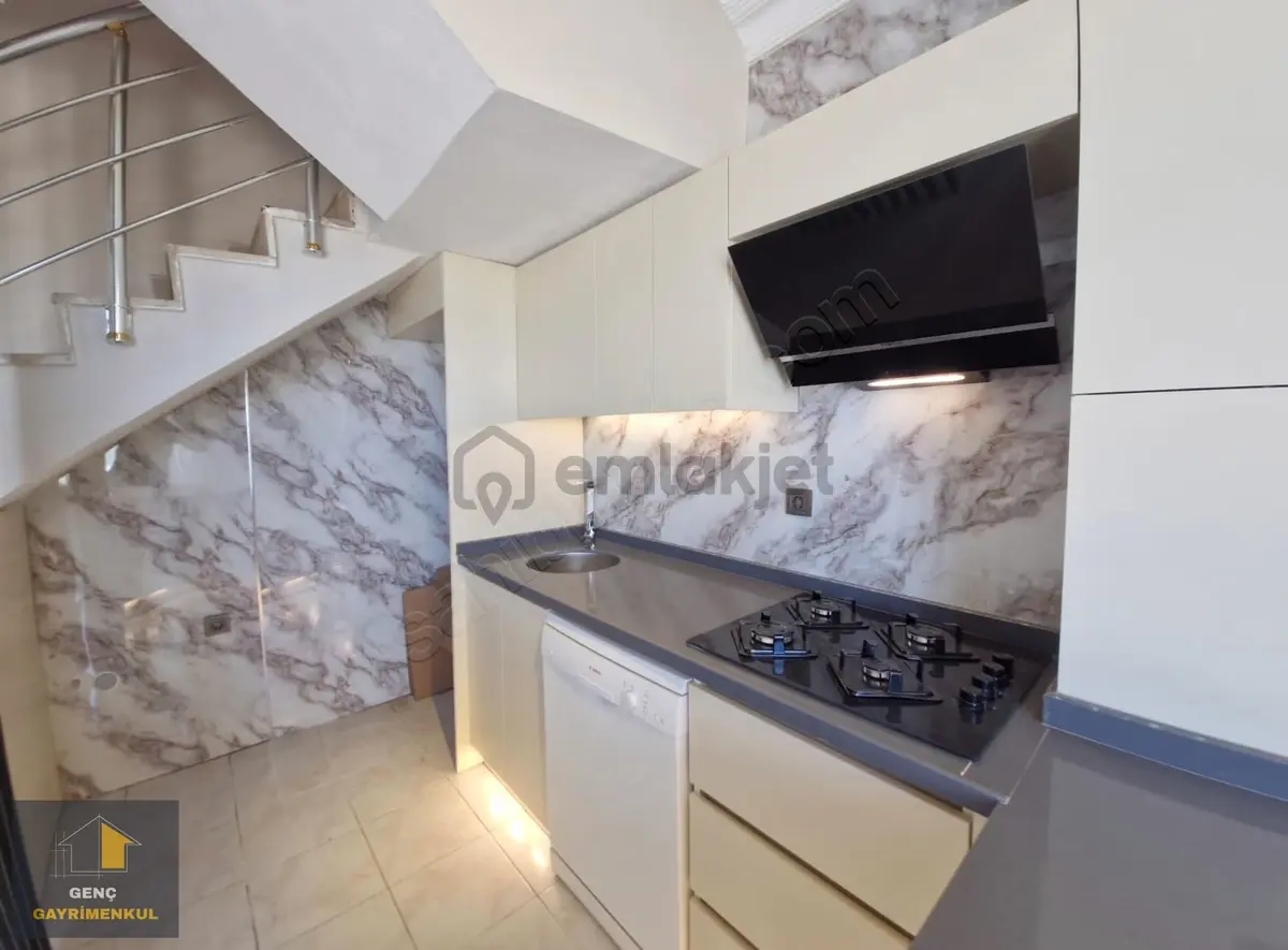 Karasu'da Full Deniz Manzaralı 2+1 Dublex Kiralık Daire - 23