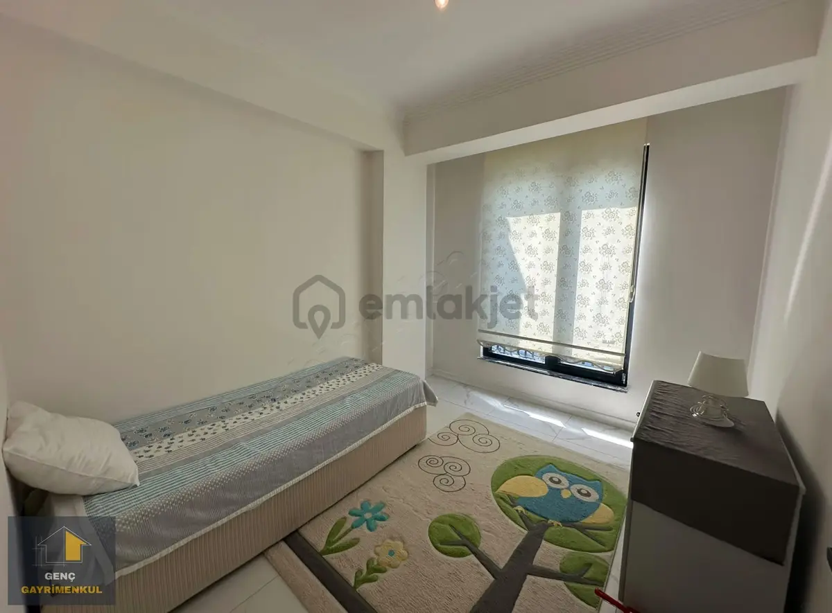 Havuzlu Site İçerisinde Eşyalı Ara Kat Sıfır 2+1 Daire - 7