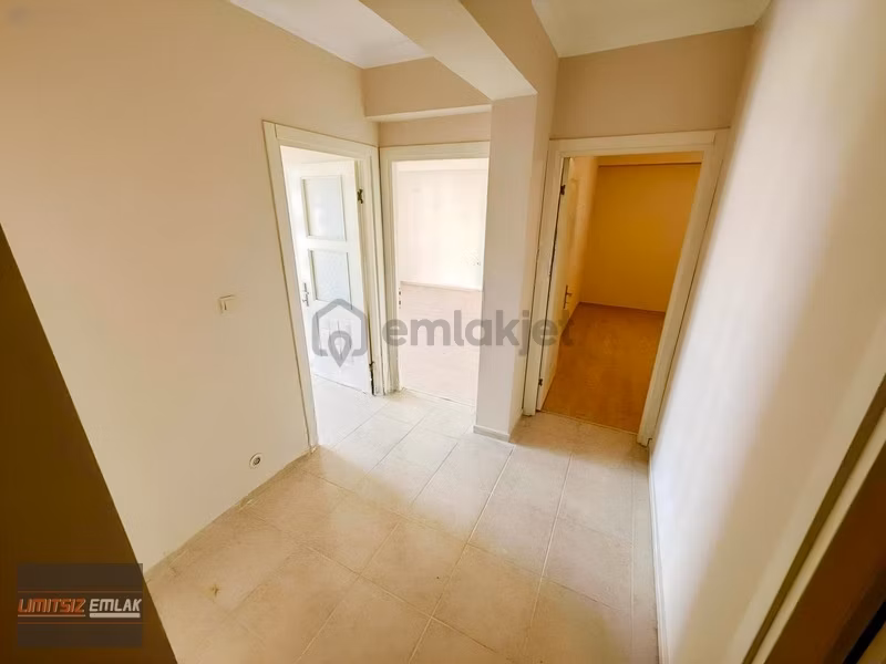 Şemikler'de | 2+1 | Ara Kat 2 | Kapalı Mutfak | 93 M2 | - 10