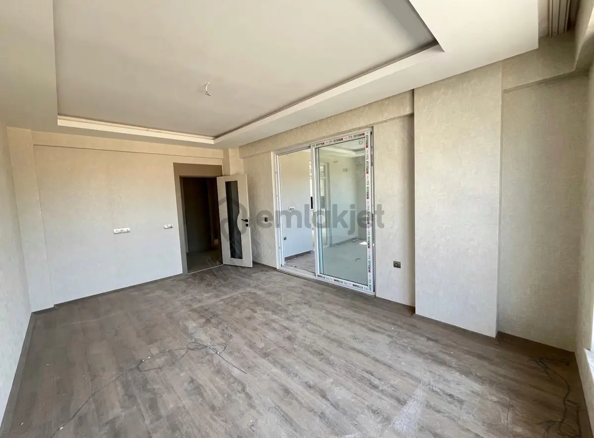 Trafik Park Karşısında 2+1 Arakat Satlık - 3