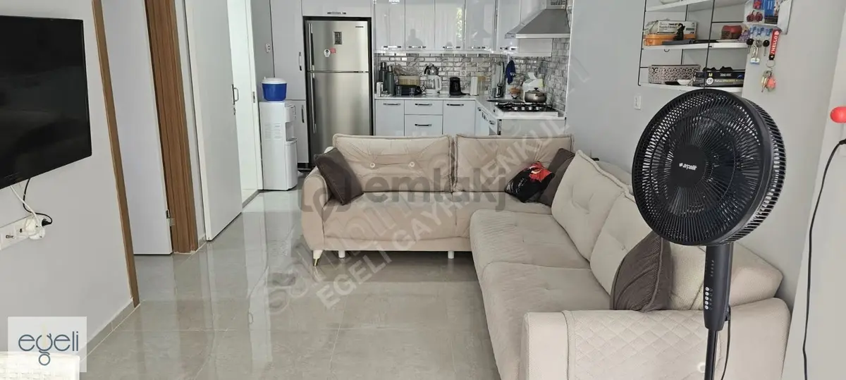 Kuşadası Davutlar Satılılik Giriş Kat 1+1 Bahçeli Daire - 3