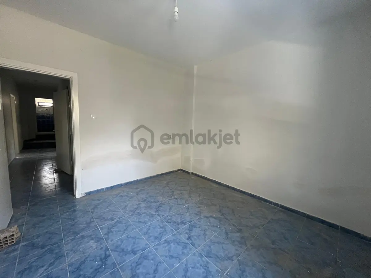 Kurttepe'de Çok Geniş 3+1 Kiralık Ev - 4