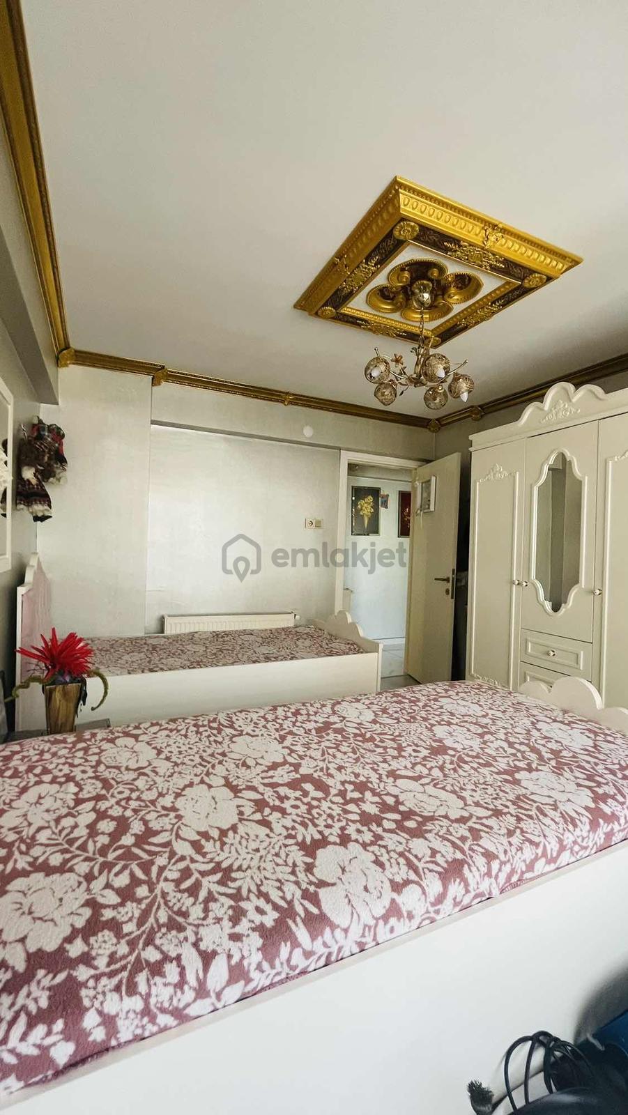Bornova Küçük Park Ta Eşyalı 3+1 Kiralık Lüks Daire - 15