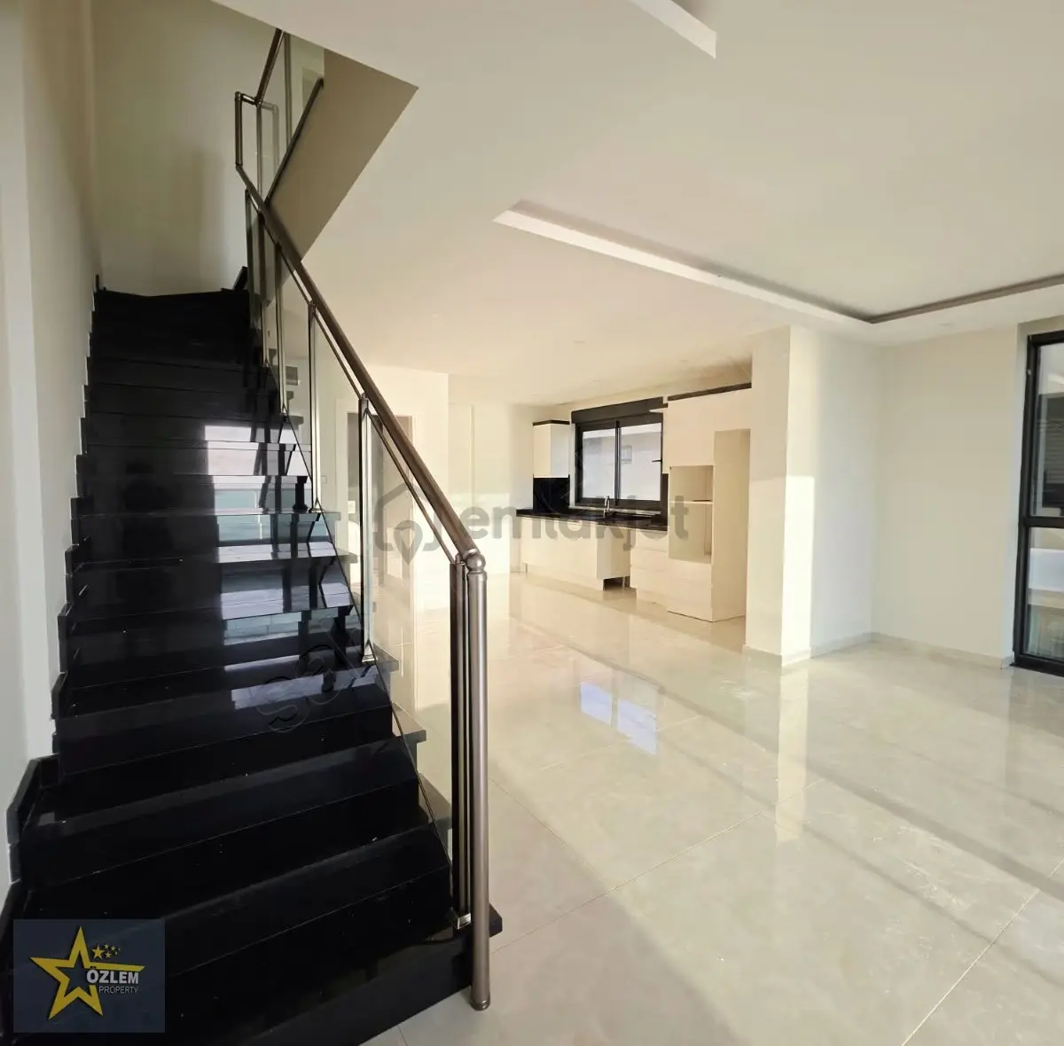 Denize Sıfır 2+1 Kargıcak'da 150 M² Kiralık Daire - 18