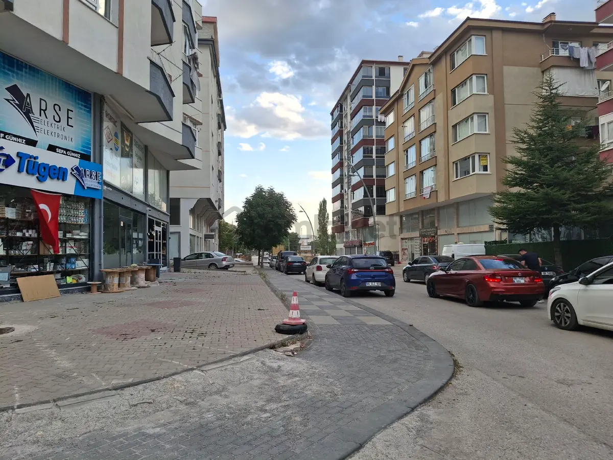 Kısmet Emlak'dan Merkezde 4+1 Daire - 31