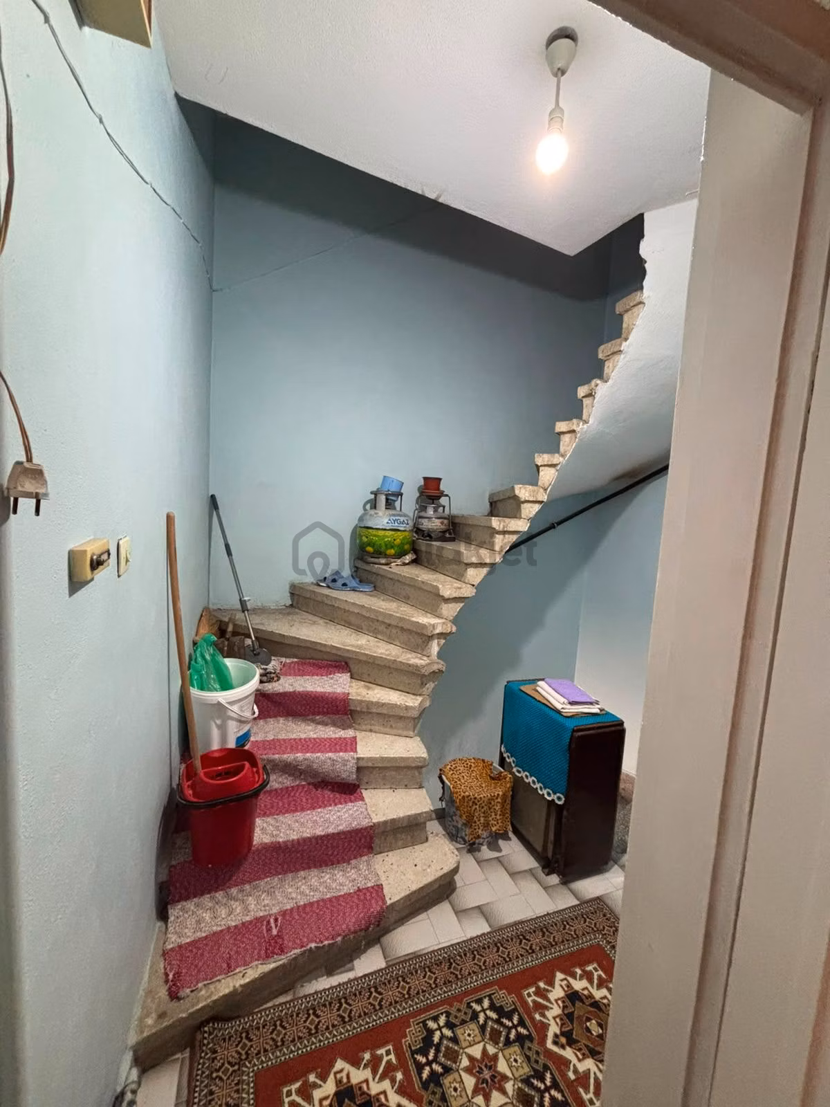 Teraslı Satılık Komple Bina 3,5 Kat - 23