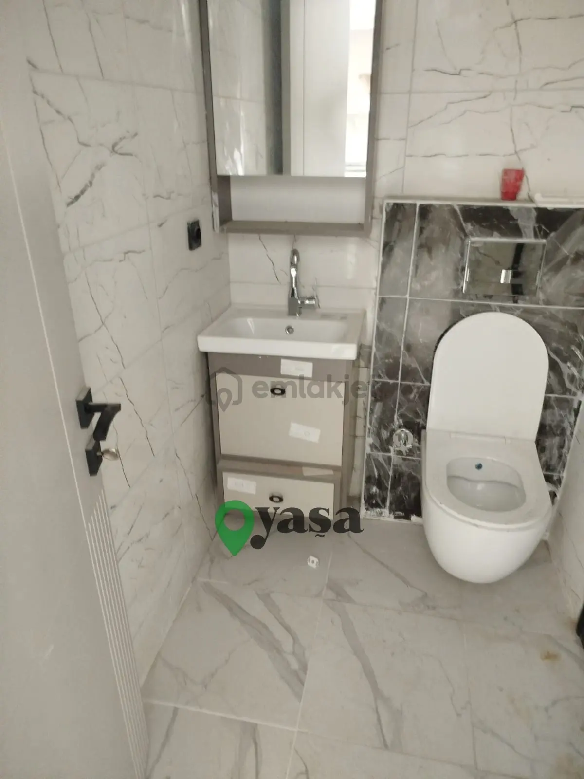Yaşa Gyd - Tömükte Denize 300 Metre | Havuzlu Sitede 1+1 Kiralık - 14