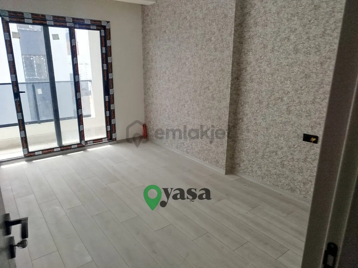 Yaşa Gyd - Tömükte Denize 300 Metre | Havuzlu Sitede 1+1 Kiralık - 12