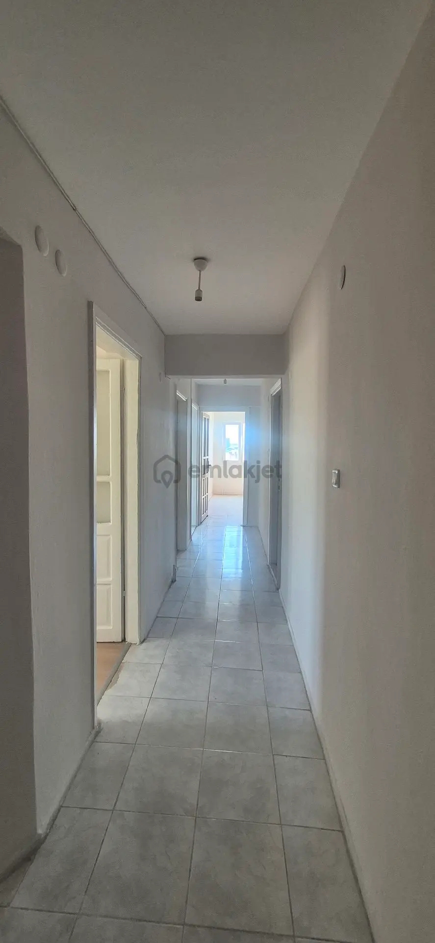 Bornova Da 3+1 Kiralık Doğalgazlı Daire - 16