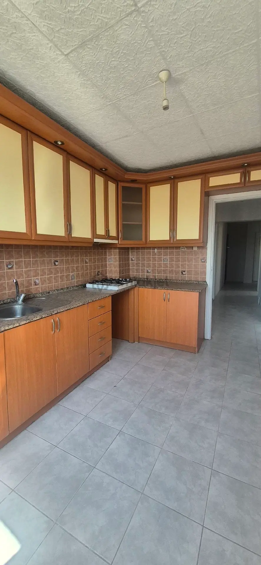 Bornova Da 3+1 Kiralık Doğalgazlı Daire