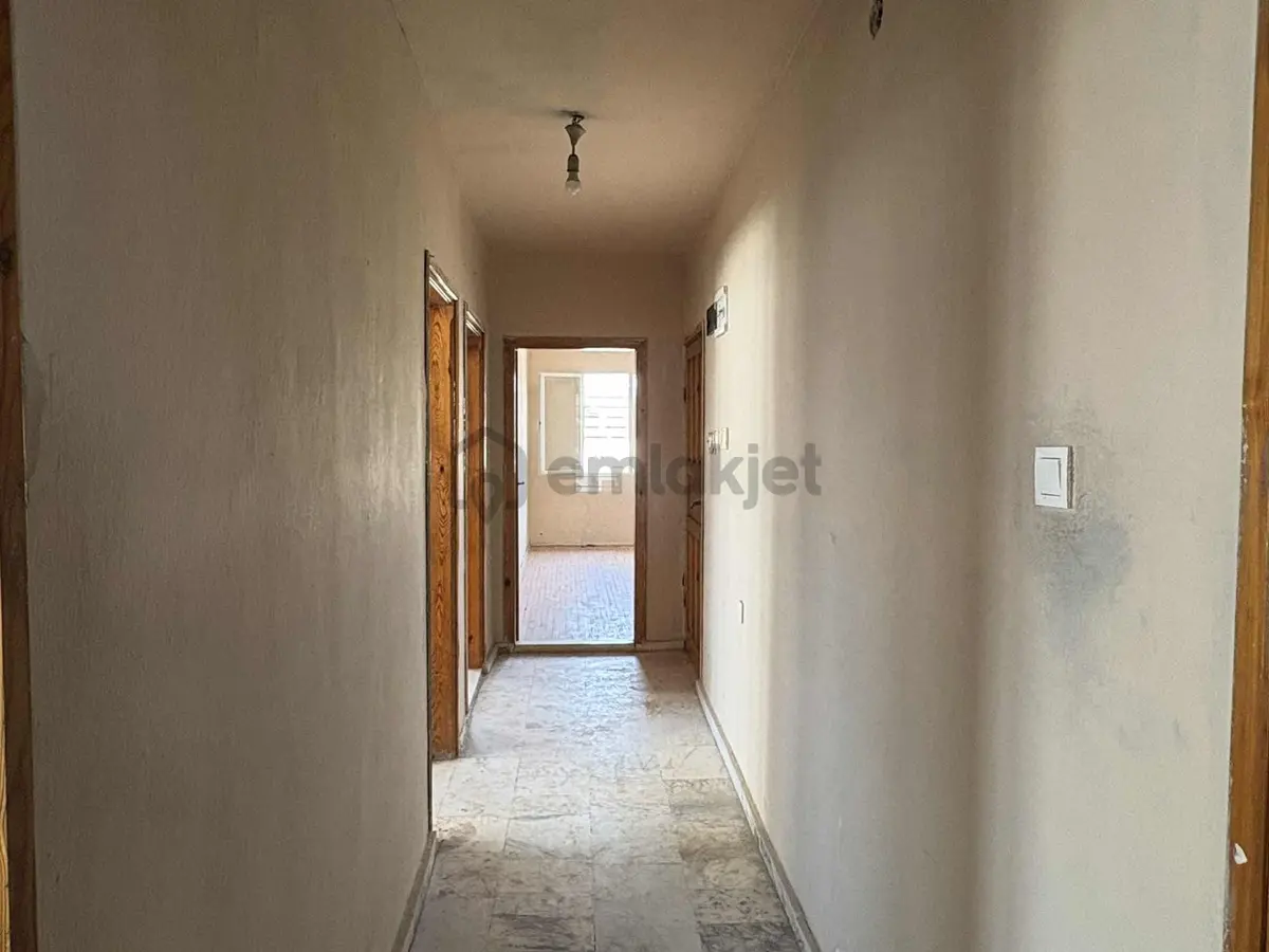 Seferihisar Ana Cadde Üzeri Kiralık 2+1 Daireler - 13