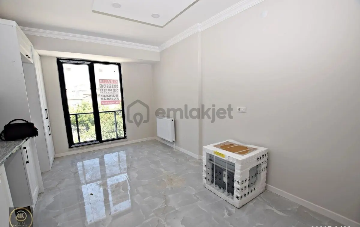 Şirinevler Mahallesinde Sıfır 3+1 Daire - 22