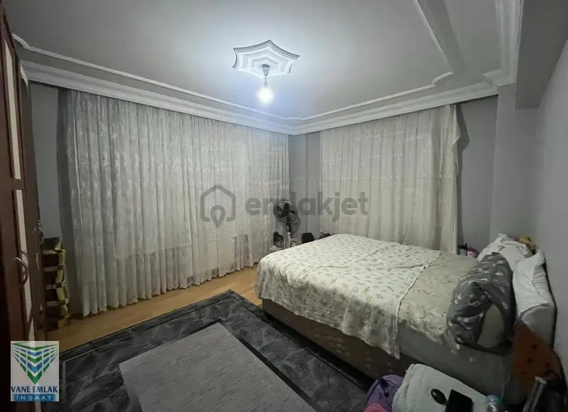 Vaneden Satılık 2+1 Masrafsız B.kat Daire - 2