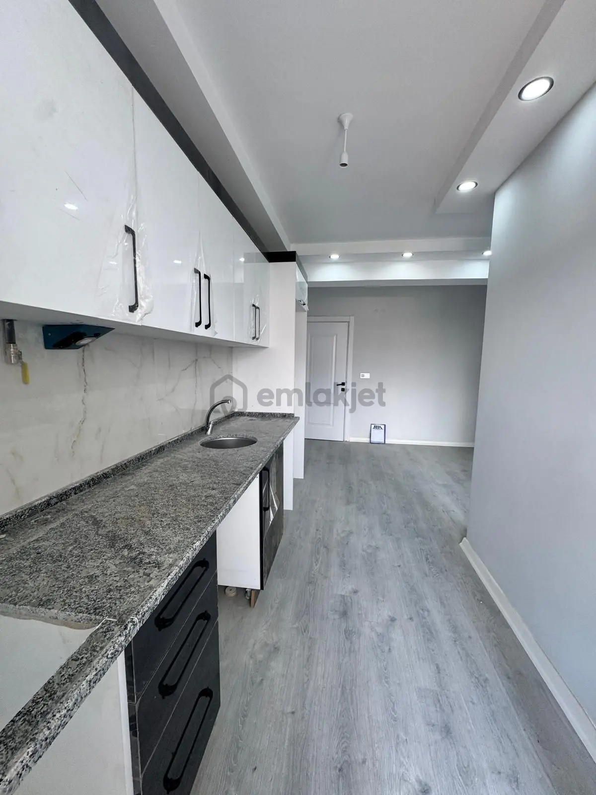 Rbadan 71 Evler'de 1+1 Kiralık Daire - 3