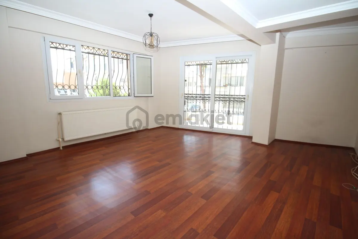 Basınsitesi Mahallesinde Doğalgazlı Otoparklı - 3