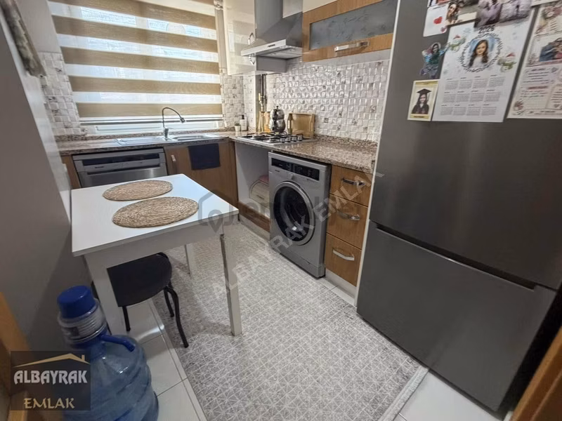 Albayrak Emlaktan Ara Kat Ön Cephe Kullanışlı Daıre - 27
