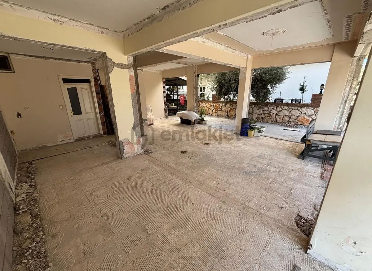 Didim Efeler'de Satılık Köşe Dükkan - 9