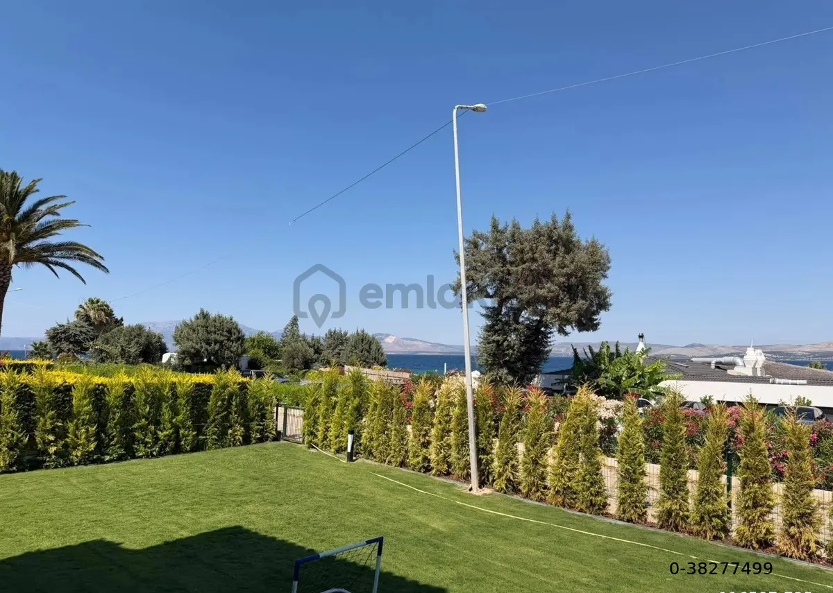 Çeşme Paşalimanında Denize Sıfır 7+2 Satılık Konak - 5