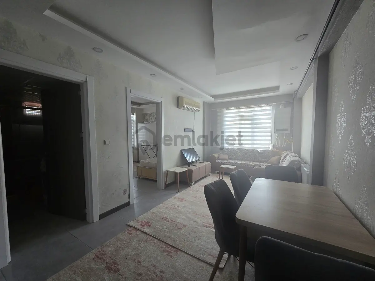 Kiralık 1+1 Giriş Kat - 5