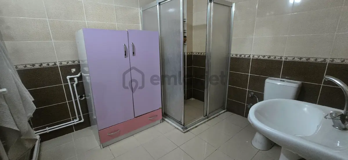 Buca Yeşilbağlar'da Kiralık Geniş Daire - 11