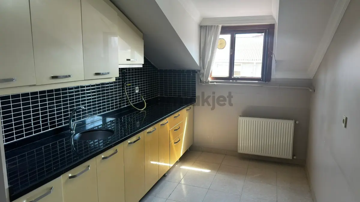 Kiralık 2+1 Çatı Katı Teraslı Daire - 21