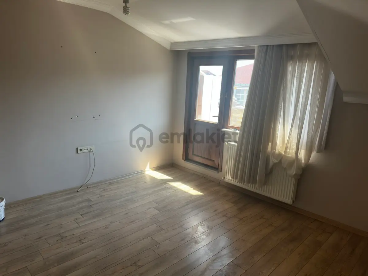 Kiralık 2+1 Çatı Katı Teraslı Daire - 7