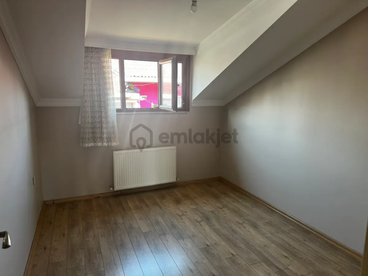Kiralık 2+1 Çatı Katı Teraslı Daire - 13