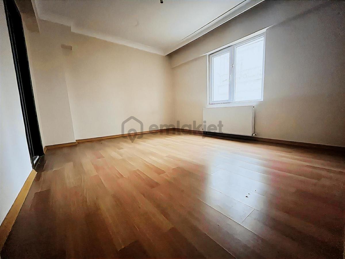 Şengülüm Market Yakını & Ara Katta Ebeveyn Banyolu Boş 4+1 Daire - 26