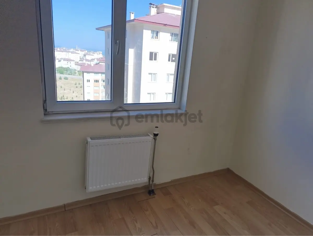 Edremit Yeni Tokide Kiralık 3+1 Daire - 12