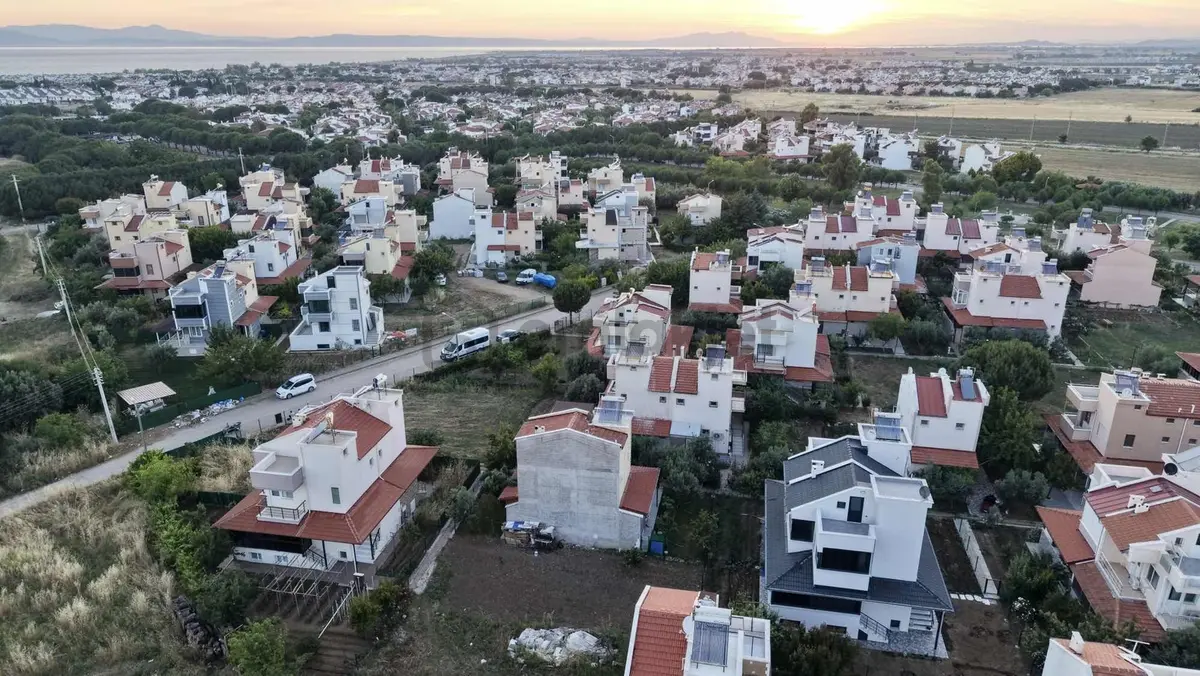 İzmir Dikili Gazeteciler Siresinde Satılık Arsa - 6