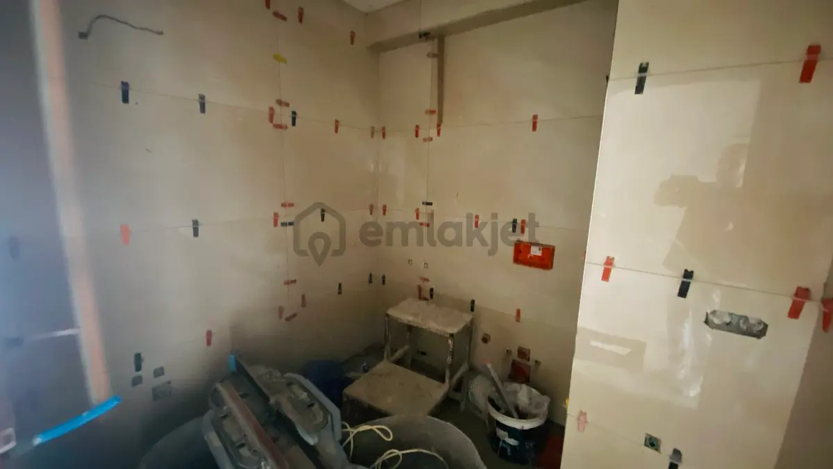 Yükksek Tavanlı 2 Daire Gibi Süper Dubleks 4+1 Daire - 25