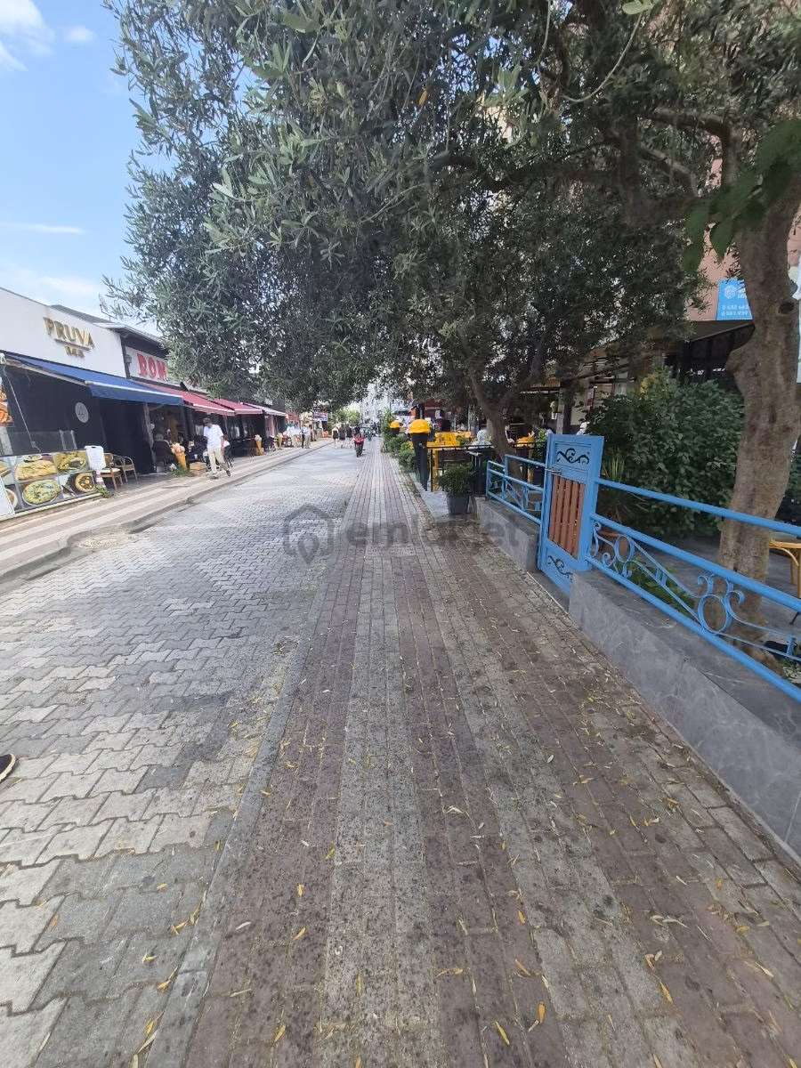 Bursa Mudanya Güzelyalı'da Bahçeli Satılık Dükkan - 4