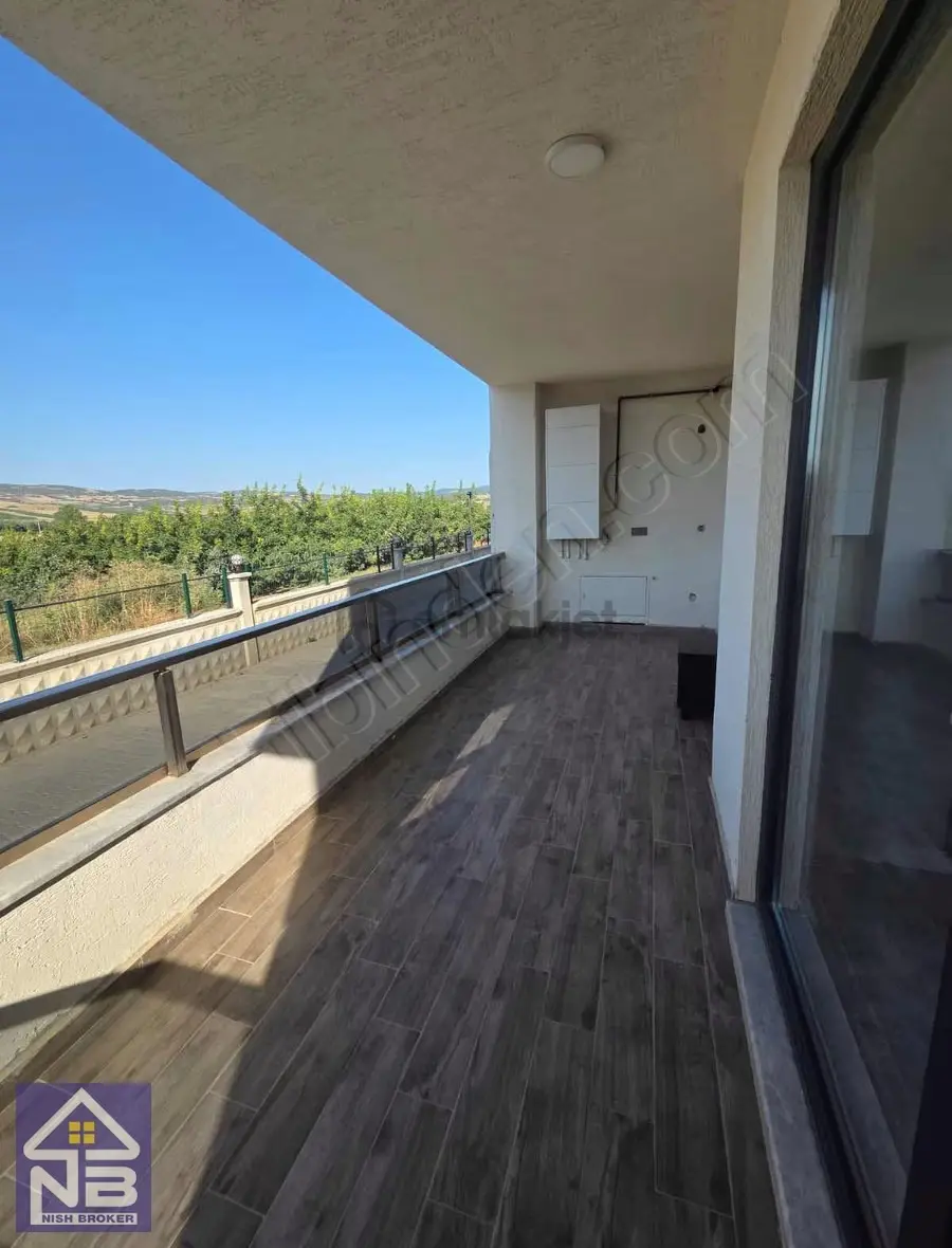Alanyurt Alya Modern Sitesinde Geniş 3+1 - 3