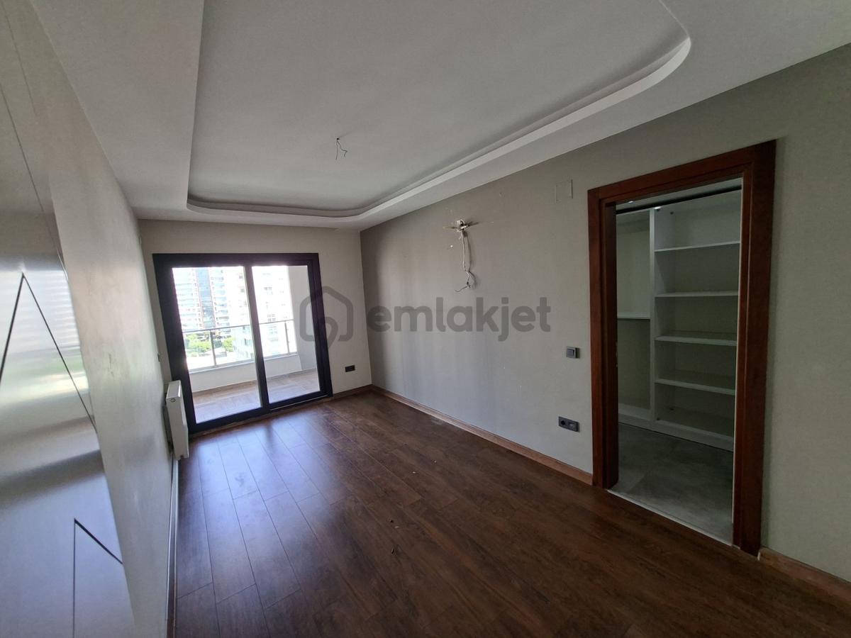 Gürselpaşada Ultralüks Sitede 2+1 Daire - 23