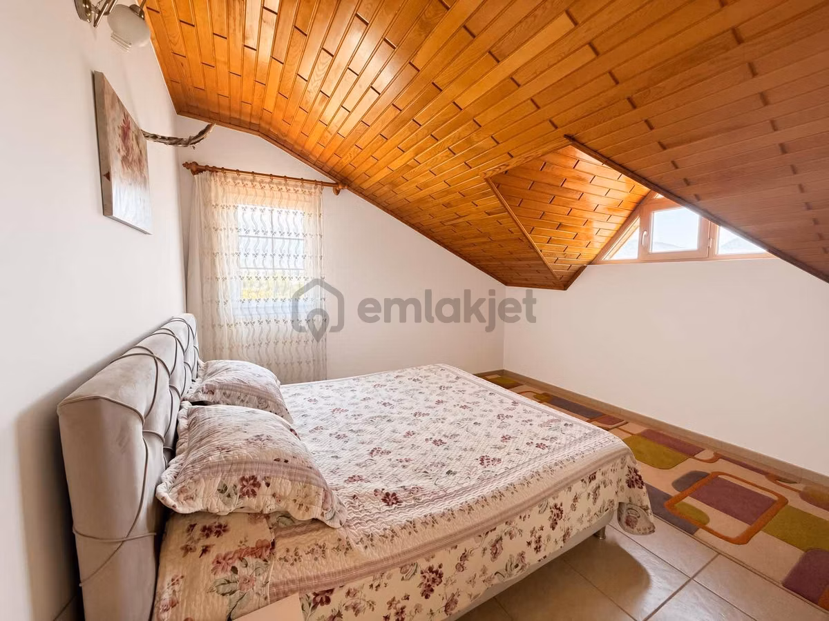Menteşeoğlu Mah'de Kiralık 2+1 Yüksek Çatı Daire - 4