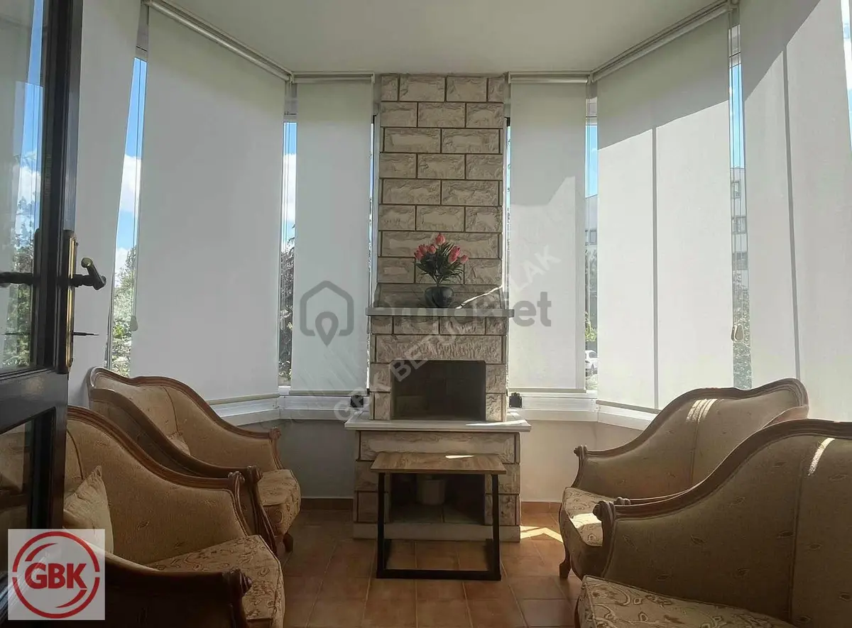G.o.p Üçgenevler Sitesi B Blok Satılık 4+1 Daire - 4