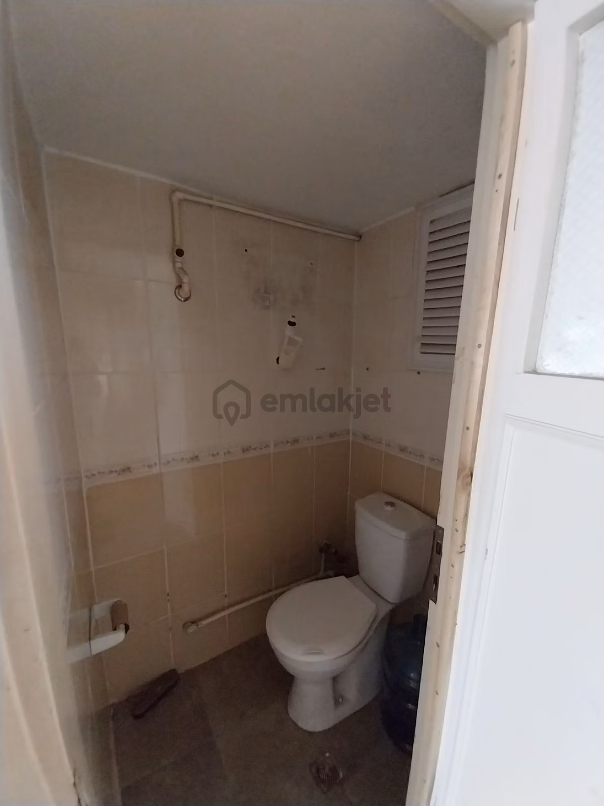 8 Eylül Caddesi Üzerinde Satılık Arakat 2+1 Doğal Gazlı Daire - 13