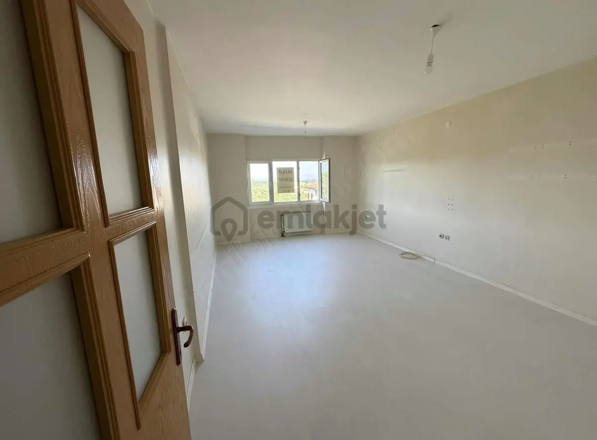 Acil Satılık 3+1 Ara Kat Manzaralı Daire - 9