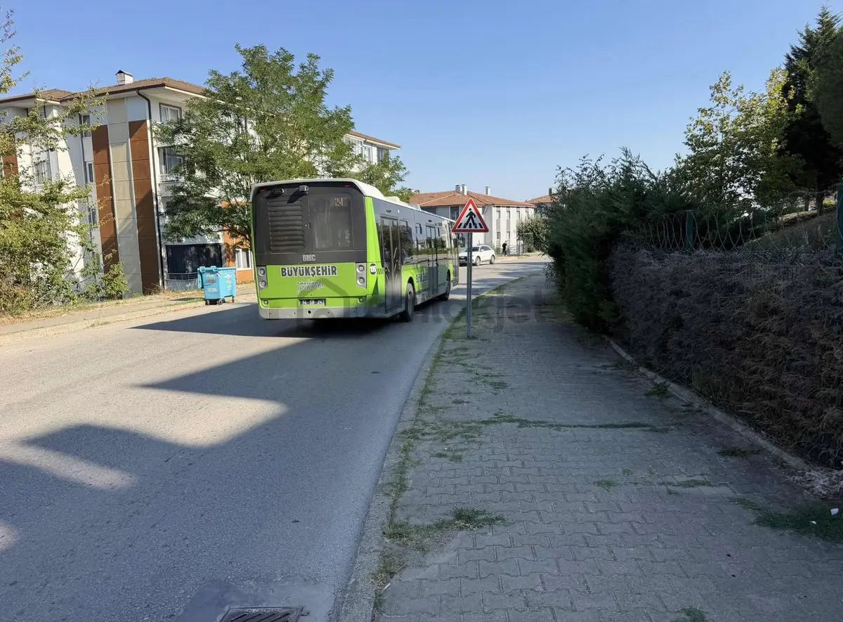 Acil Satılık 3+1 Ara Kat Manzaralı Daire - 6