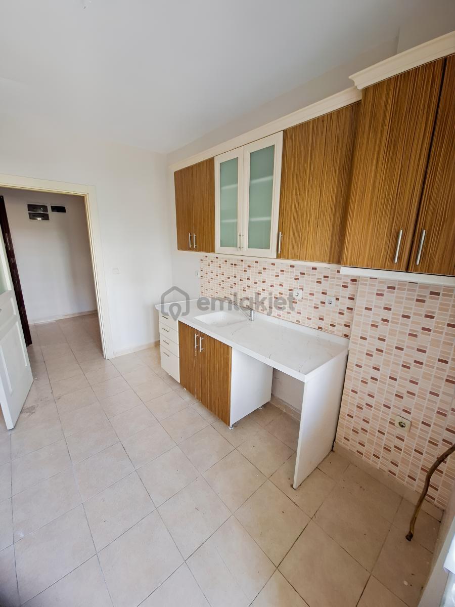 Toki Güven Sitesinde Ara Kat 3+1 Kiralık Daire - 16