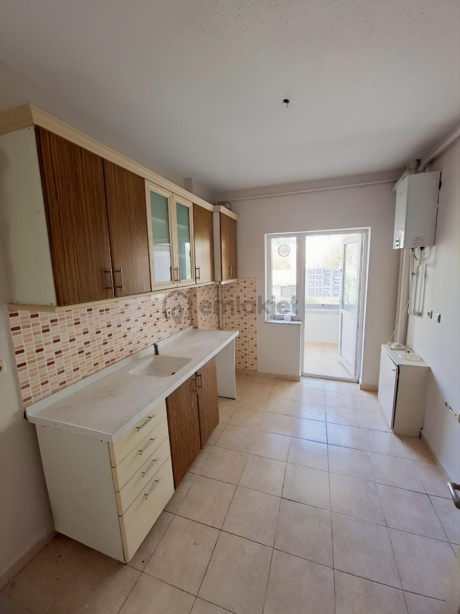 Toki Güven Sitesinde Ara Kat 3+1 Kiralık Daire - 14